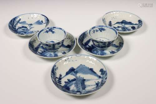 China, collectie blauw-wit porseleinen koppen en schotels, 1...