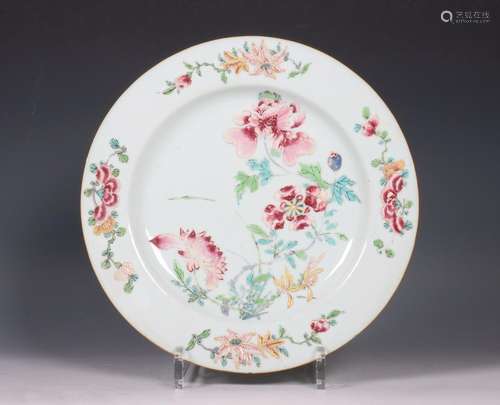 China, famille rose porseleinen bord, Qianlong periode (1736...