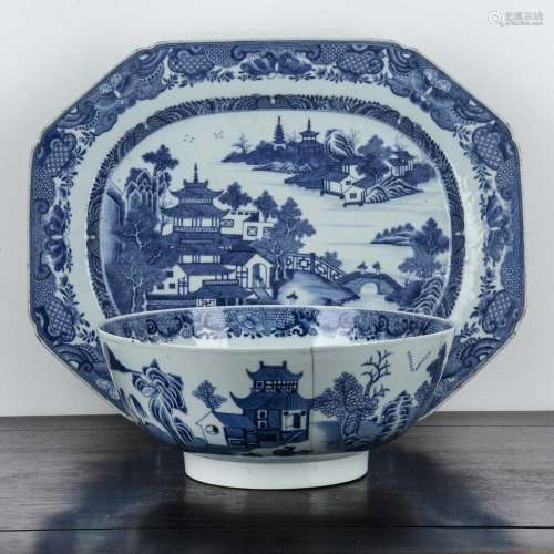 Blue and white porcelain meat plate Chinese, early 19th Cent...