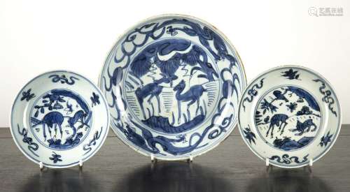 Pair of blue and white dishes Chinese, Ming dynasty depictin...