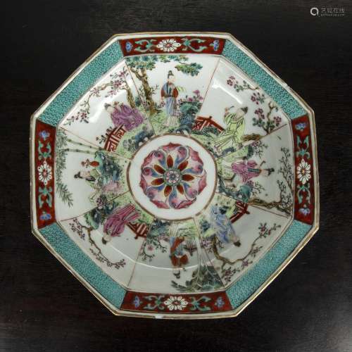 Famille rose octagonal bowl Chinese, late 18th Century with ...