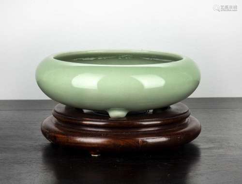 Plain celadon porcelain glazed shallow bowl Chinese, 18th/19...