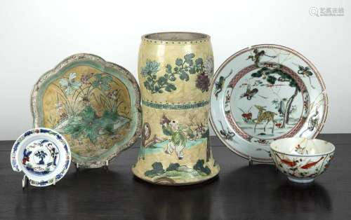 Group of early porcelain Chinese, Kangxi period comprising o...