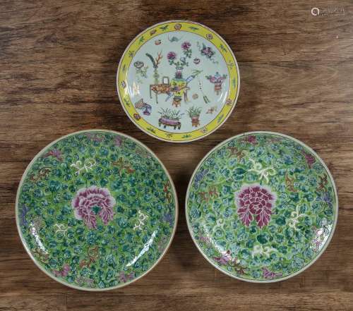 Pair of Peranakan chargers Straits China, 19th Century set a...