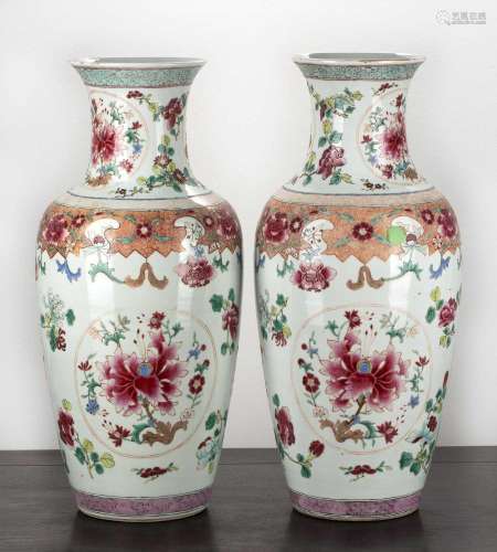 Pair of famille rose porcelain vases Chinese, 18th/19th Cent...