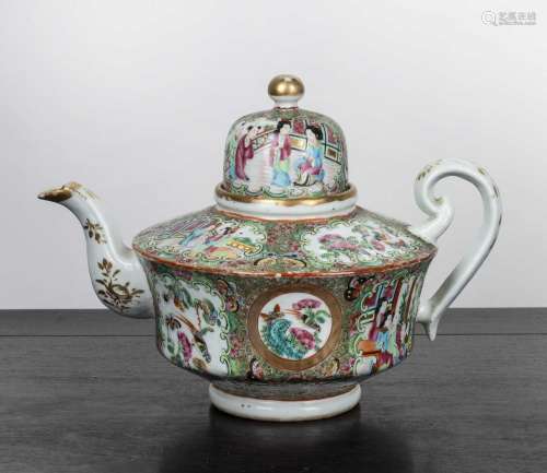 Canton porcelain teapot Chinese, 19th Century painted with p...