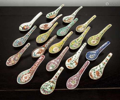 Group of twenty porcelain spoons Chinese, 19th/20th Century ...