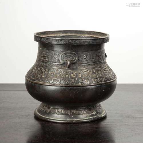 Bronze archaic form vase Chinese, 19th Century with bands of...