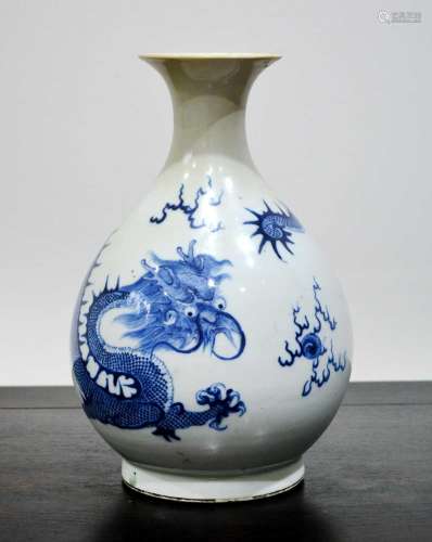 Blue and white porcelain pear-shaped bottle vase Chinese wit...