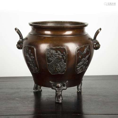 Bronze jardiniere Japanese, late 19th Century with panels of...