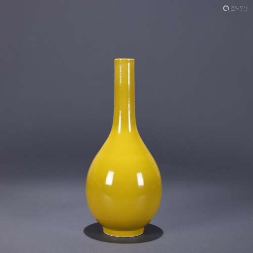 50-80年代  黄釉胆瓶