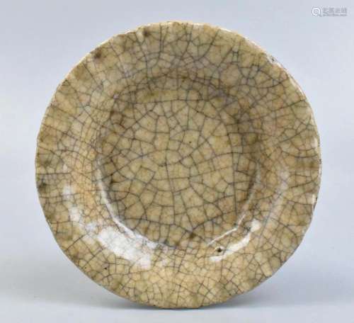 Chinese Ge Glazed Crackle Dish, Ming Dynasty