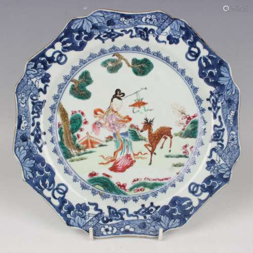 A Chinese famille rose export porcelain plate