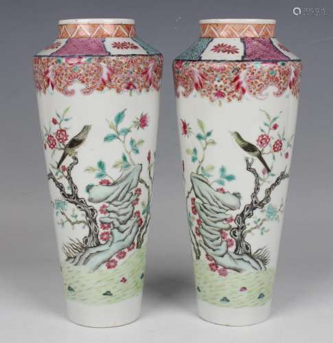 A pair or Chinese famille rose porcelain vases