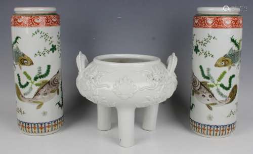 A pair of Chinese famille verte porcelain cylinder vases