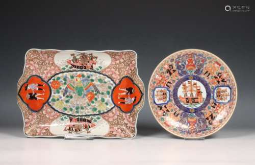 Japan, twee Imari porseleinen Namban schoteltjes, 19e eeuw,