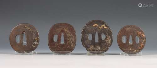 Japan, vier tsuba, 19e eeuw,