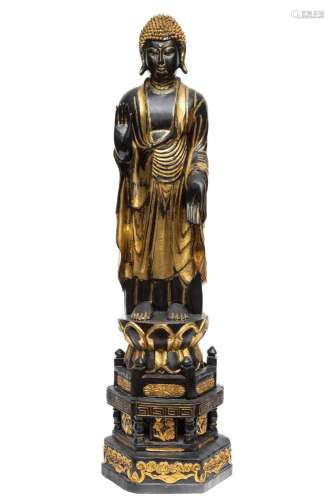 Japan, gestoken houten staande Boeddha op troon, 20e eeuw,