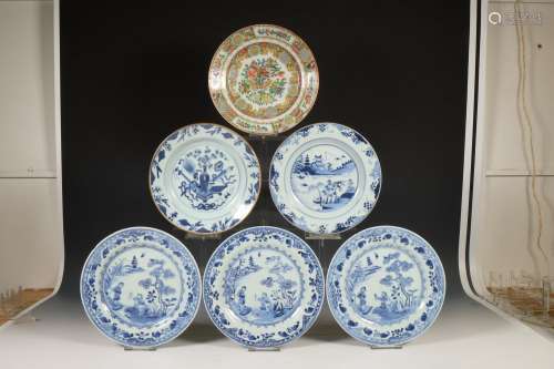 China, collectie blauw-wit en famille rose borden, 18e-19e e...