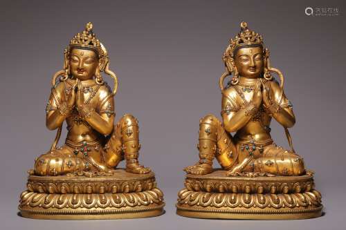 In the Qing Dynasty, a pair of Bodhisattvas were provided wi...