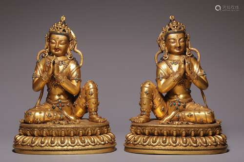 In the Qing Dynasty, a pair of Bodhisattvas were provided wi...