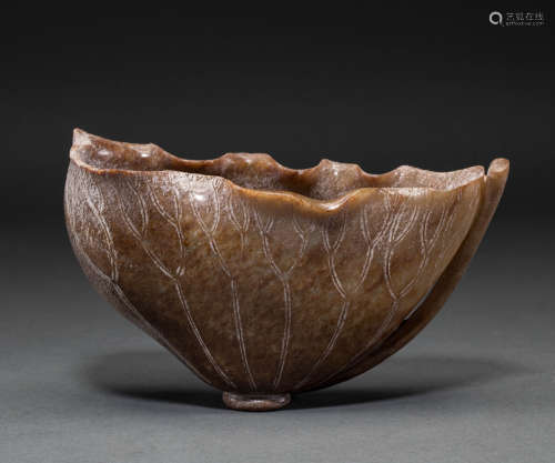 Hetian jade lotus leaf cup from Qing Dynasty