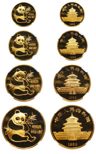 1982版熊猫纪念金币套组