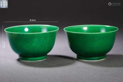 Pair of Green Glaze Incised Dragon and Phoenix Bowls