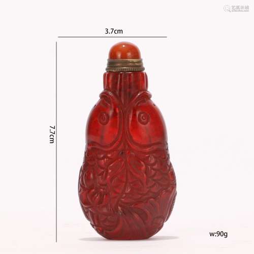 Carved Jade Two Fishes Snuff Bottle