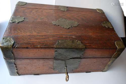 Document box with coat of arms chased in brass,cissilated fi...