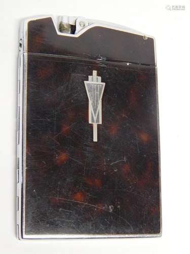 Cigarrette case with integrated lighter,monogrammed JH,unres...