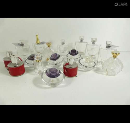 Convolute ca 16 empty perfume bottles, among others of the c...