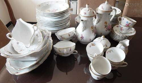 Approx.61-piece dinner and coffee set with floral decor