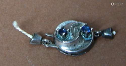 Silver clasp with 2 blue stones