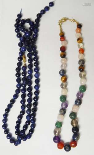 Necklace with agates(length ca.42cm) and 1 necklace with lap...