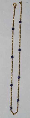 Necklace with 8 lapis lazuli beads