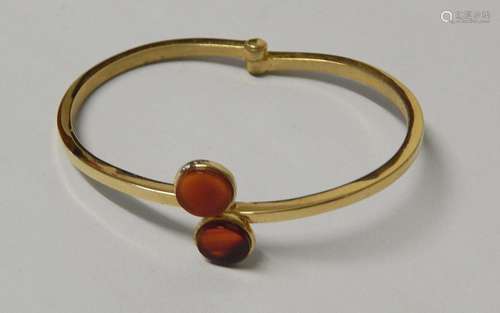 Bangle with 2 agate doublets