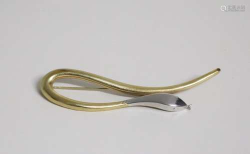 Snake brooch