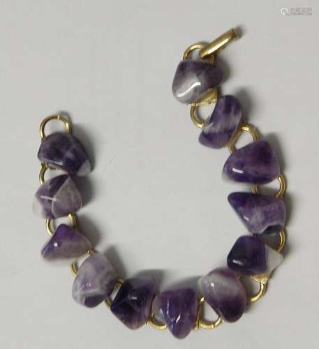 Bracelet with amethysts