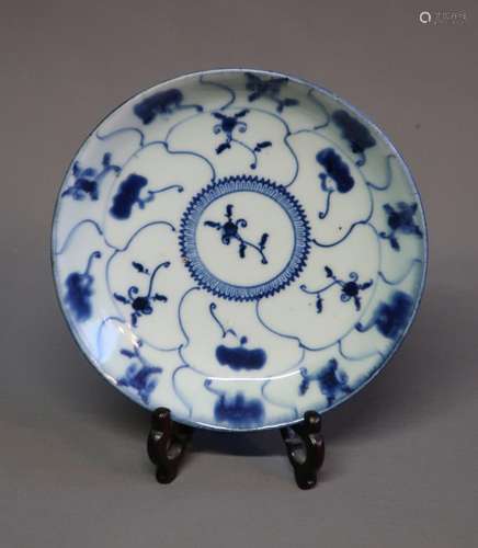 Deep porcelain plate