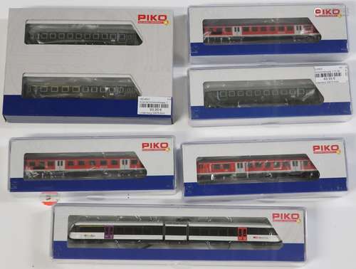 Set of 2 passenger cars