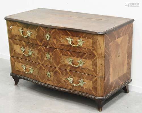 3-drawer baroque chest of drawers with fire-gilded brass han...