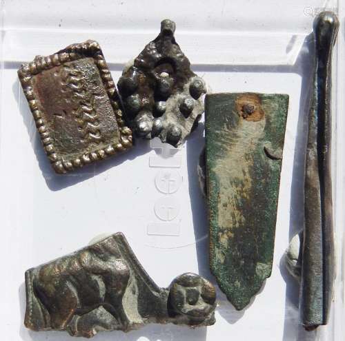 Convolute 5 Roman artifacts