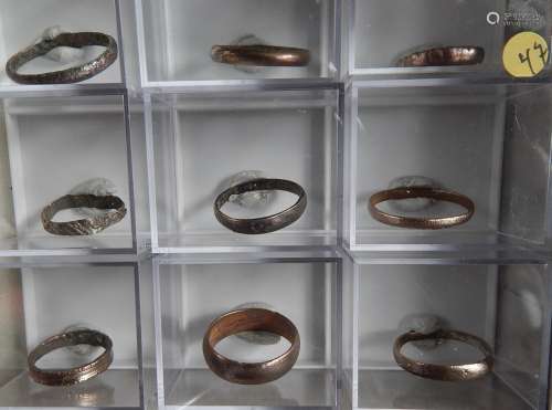 Convolute 12 Roman rings