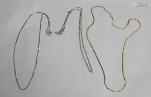 Convolute 3 necklaces