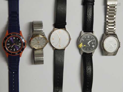 Convolute 5 men's wristwatches