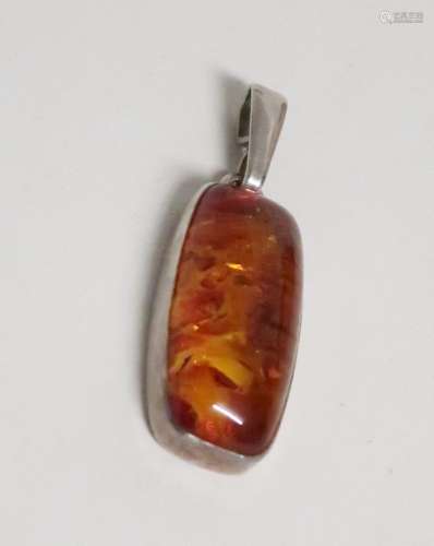 Amber pendant with 925 silver mount