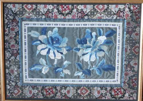 "Chrysanthemums", Chinese silk embroidery,framed b...