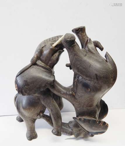Sculpture "Fighting elephants",ebony,damaged,heigh...