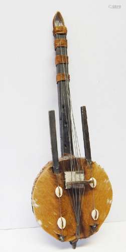 Plucked musical instrument,African handicraft,2nd half 20th ...